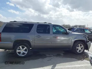 2007 Chevrolet Suburban LT с VIN 1GNFK163X7J237585, выставлен на аукционе IAAI как лот 41802337 с пробегом 225 449 миль миль и . История ставок и продаж доступна на DreamBid. Изображение 13.