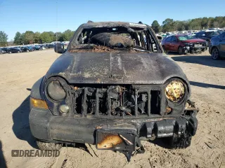 2006 Jeep Liberty Sport with VIN 1J4GL48596W274598, listed as a Copart auction lot 77983064 with Not Provided miles and Non Repairable. Bid and sale history available at carsss.com. Image 5.