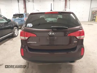 2015 Kia Sorento LX with VIN 5XYKT3A65FG635450, listed as a IAAI auction lot 41883840 with 97,238 mi miles. Bid and sale history available at carsss.com. Image 16.