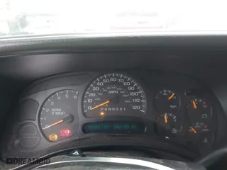 2006 Chevrolet Silverado 1500 LT2 with VIN 2GCEK19B161147287, listed as a IAAI auction lot 41508773 with 202,155 mi miles. Bid and sale history available at carsss.com. Image 7.