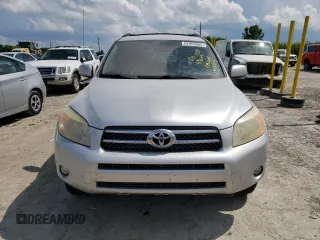 2008 Toyota RAV4 Limited with VIN JTMBD31V285192092, listed as a Copart auction lot 62959885 with 239,065 mi miles and Clean title. Bid and sale history available at DreamBid. Image 5.