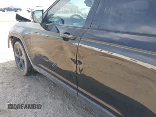 2022 Jeep Grand Cherokee Limited with VIN 1C4RJKBG2N8525340, listed as a IAAI auction lot 41925035 with 85,480 mi miles and . Bid and sale history available at DreamBid. Image 6.