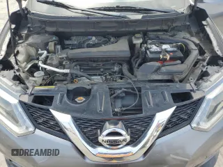 2016 Nissan Rogue SV z VIN KNMAT2MV7GP709331, wystawiony jako Copart lot #59436035 z przebiegiem 120 593 mil mil oraz Czysty tytuł • Clean title. Historia ofert i sprzedaży dostępna na DreamBid. Obrazek 12.