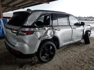 2024 Jeep Grand Cherokee Altitude X with VIN 1C4RJHAG0RC123789, listed as a Copart auction lot 44596615 with 3,125 mi miles and Salvage title. Bid and sale history available at DreamBid. Image 3.
