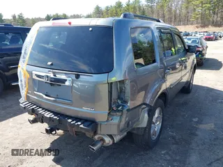 2009 Honda Pilot EX-L with VIN 5FNYF48669B044746, listed as a IAAI auction lot 41932721 with 137,070 mi miles and . Bid and sale history available at carsss.com. Image 4.