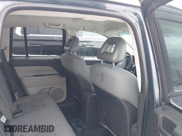 2007 Jeep Compass Sport with VIN 1J8FF47W37D260933, listed as a IAAI auction lot 41339447 with 0 mi miles. Bid and sale history available at carsss.com. Image 8.