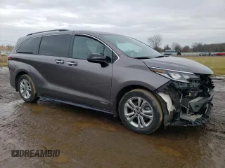 2021 Toyota Sienna XSE with VIN 5TDDSKFCXMS027072, listed as a Copart auction lot 85947414 with 40,197 mi miles and Salvage Title. Bid and sale history available at carsss.com. Image 4.