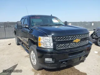 2012 Chevrolet Silverado 2500HD LT with VIN 1GC1KXCG2CF156820, listed as a IAAI auction lot 41713118 with 143,893 mi miles. Bid and sale history available at carsss.com. Image 1.