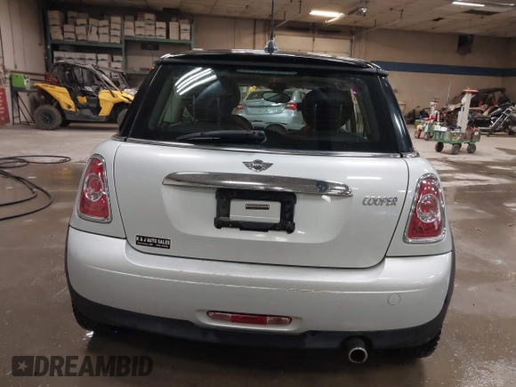 2013 MINI Hardtop with VIN WMWSU3C51DT374317, listed as a IAAI auction lot 41447518 with 142,943 mi miles and . Bid and sale history available at DreamBid. Image 17.