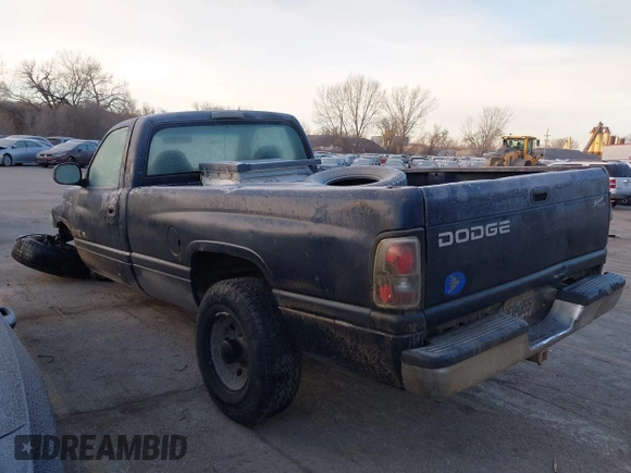 2001 Dodge Ram 2500 with VIN 3B7KC26Z81M259111, listed as a IAAI auction lot 41410635 with 155,724 mi miles. Bid and sale history available at carsss.com. Image 3.