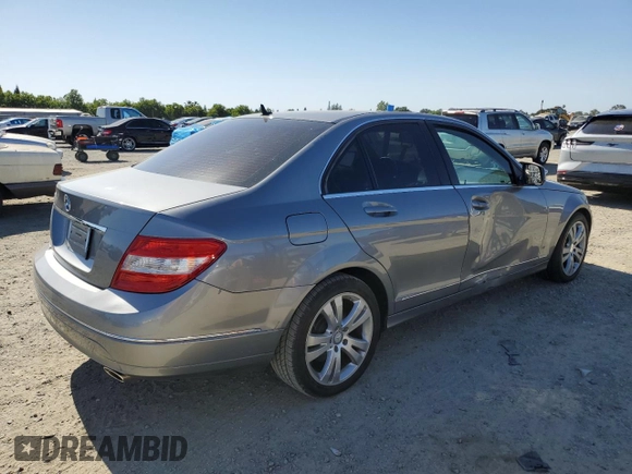 2008 Mercedes-Benz C 300 Sport z VIN WDDGF54X48F060248, wystawiony jako Copart lot #57691835 z przebiegiem 140 988 mil mil oraz Szkoda całkowita • Salvage title. Historia ofert i sprzedaży dostępna na DreamBid. Obrazek 3.