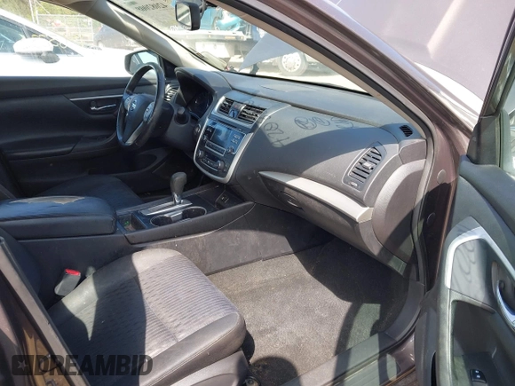 2016 Nissan Altima SR z VIN 1N4AL3AP8GC120975, wystawiony jako IAAI lot #42082008 z przebiegiem 136 523 mil mil oraz . Historia ofert i sprzedaży dostępna na DreamBid. Obrazek 5.