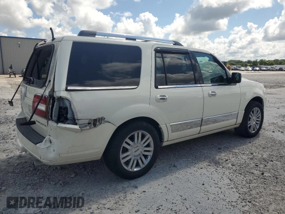 2007 Lincoln Navigator with VIN 5LMFU27567LJ12959, listed as a Copart auction lot 61891815 with 217,307 mi miles and Salvage title. Bid and sale history available at DreamBid. Image 3.