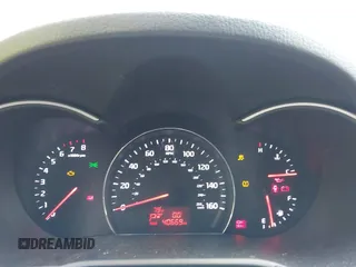 2014 Kia Sorento LX z VIN 5XYKTDA61EG549167, wystawiony jako IAAI lot #42407870 z przebiegiem 40 669 mil mil oraz . Historia ofert i sprzedaży dostępna na DreamBid. Obrazek 7.