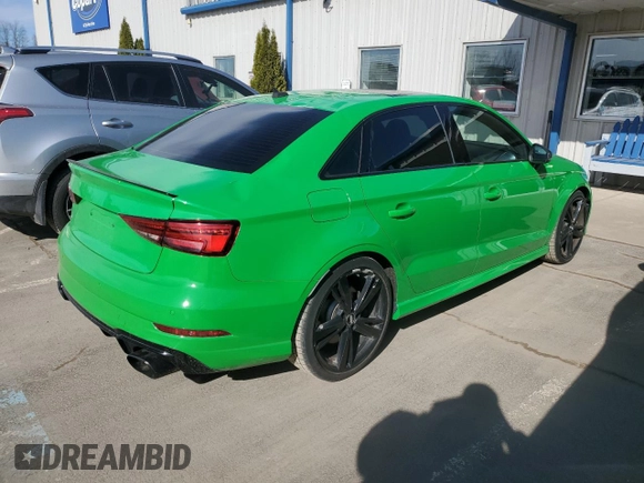 2018 Audi RS 3 z VIN WUABWGFF8J1905063, wystawiony jako Copart lot #51134705 z przebiegiem 58 673 mil mil oraz Szkoda całkowita • Salvage title. Historia ofert i sprzedaży dostępna na DreamBid. Obrazek 3.