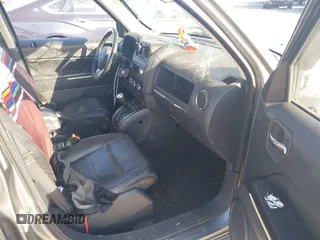 2011 Jeep Patriot Latitude X z VIN 1J4NF4GB7BD278886, wystawiony jako IAAI lot #41492167 z przebiegiem 215 892 mil mil oraz . Historia ofert i sprzedaży dostępna na DreamBid. Obrazek 5.