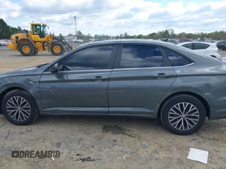 2019 Volkswagen Jetta SEL с VIN 3VWE57BU8KM115524, выставлен на аукционе IAAI как лот 42052529 с пробегом 146 766 миль миль и . История ставок и продаж доступна на DreamBid. Изображение 14.
