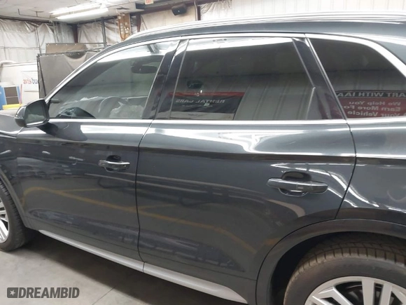2018 Audi Q5 Prestige with VIN WA1CNAFY1J2156761, listed as a IAAI auction lot 41602367 with 79,437 mi miles. Bid and sale history available at carsss.com. Image 14.