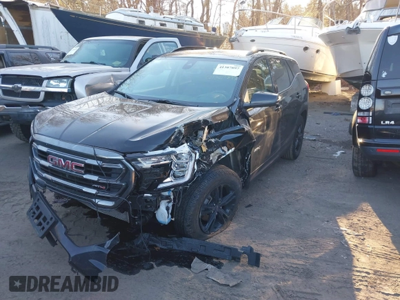 2022 GMC Terrain AT4 with VIN 3GKALYEVXNL312081, listed as a IAAI auction lot 41307897 with 45,555 mi miles. Bid and sale history available at carsss.com. Image 2.