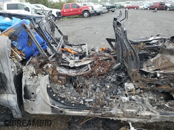 2024 Ford F-350 XL z VIN 1FT8W3DM2REC26928, wystawiony jako Copart lot #72229934 z przebiegiem Nie podano mil oraz Szkoda całkowita • Salvage title. Historia ofert i sprzedaży dostępna na DreamBid. Obrazek 11.