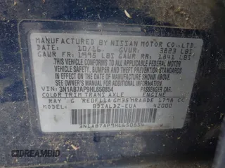 2017 Nissan Sentra SR with VIN 3N1AB7AP9HL650854, listed as a IAAI auction lot 41876982 with 208,422 mi miles and . Bid and sale history available at carsss.com. Image 9.