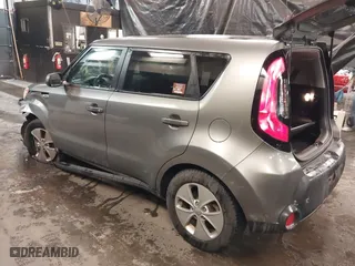 2016 Kia Soul with VIN KNDJN2A25G7358844, listed as a IAAI auction lot 41370917 with 99,498 mi miles. Bid and sale history available at carsss.com. Image 3.