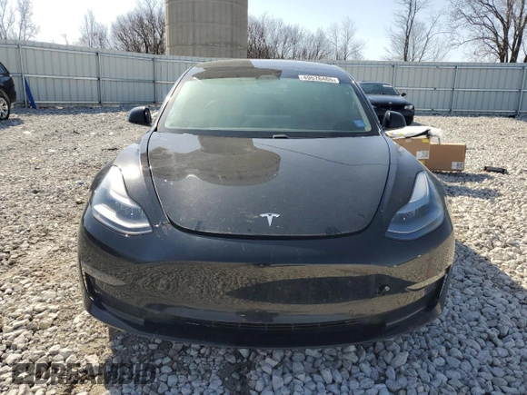 2021 Tesla Model 3 Standard Range Plus z VIN 5YJ3E1EA1MF077201, wystawiony jako Copart lot #49576465 z przebiegiem 34 809 mil mil oraz Szkody całkowita. Historia ofert i sprzedaży dostępna na DreamBid. Obrazek 5.