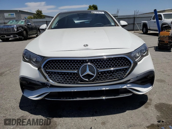 2024 Mercedes-Benz E-Class E 350 with VIN W1KLF4HB2RA027612, listed as a Copart auction lot 59123814 with 308 mi miles and Salvage Title. Bid and sale history available at carsss.com. Image 5.