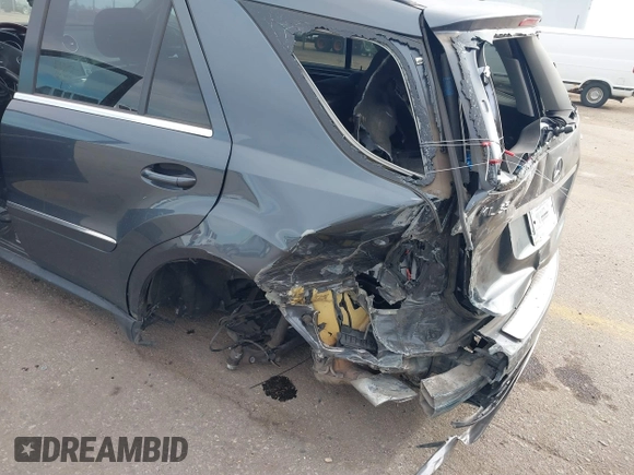 2011 Mercedes-Benz M 350 with VIN 4JGBB8GB2BA678993, listed as a IAAI auction lot 41364654 with 159,465 mi miles and . Bid and sale history available at DreamBid. Image 6.
