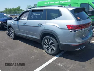 2025 Volkswagen Atlas SE z VIN 1V2WR2CA4SC509329, wystawiony jako IAAI lot #42122879 z przebiegiem Nie podano mil oraz . Historia ofert i sprzedaży dostępna na DreamBid. Obrazek 3.