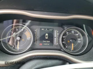2017 Jeep Cherokee Latitude with VIN 1C4PJMCS7HW646984, listed as a Copart auction lot 51919855 with 110,273 mi miles and Salvage Title. Bid and sale history available at carsss.com. Image 9.