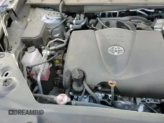 2022 Toyota Highlander XLE with VIN 5TDHZRAH1NS121058, listed as a Copart auction lot 46552685 with 40,181 mi miles and Salvage title. Bid and sale history available at DreamBid. Image 14.