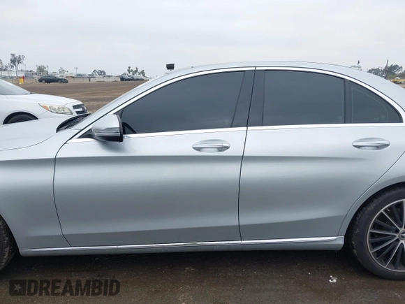 2021 Mercedes-Benz C 300 with VIN W1KWF8DB7MR647862, listed as a IAAI auction lot 42183785 with 29,462 mi miles and . Bid and sale history available at DreamBid. Image 15.