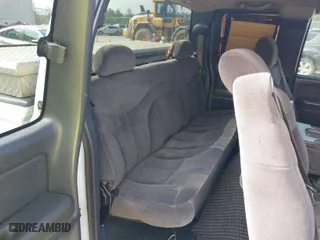 2002 GMC Sierra 1500 SLE with VIN 2GTEC19V421138682, listed as a IAAI auction lot 41945481 with 520,499 mi miles. Bid and sale history available at carsss.com. Image 8.