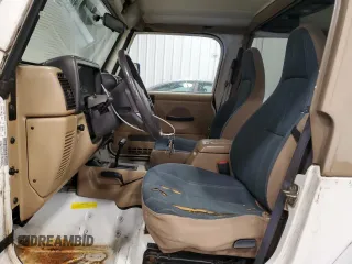 1999 Jeep Wrangler Sahara with VIN 1J4FY49S4XP428955, listed as a Copart auction lot 46001685 with 184,895 mi miles and Clean Title. Bid and sale history available at carsss.com. Image 7.