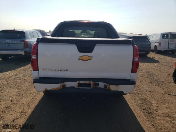 2012 Chevrolet Avalanche LS with VIN 3GNTKEE72CG229698, listed as a Copart auction lot 67342944 with 192,191 mi miles and Clean Title. Bid and sale history available at carsss.com. Image 6.