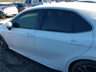 2018 Toyota Camry LE with VIN 4T1B11HK3JU658046, listed as a IAAI auction lot 41222583 with 325,249 mi miles. Bid and sale history available at carsss.com. Image 14.