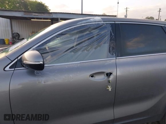 2017 Kia Sorento LX z VIN 5XYPG4A36HG259429, wystawiony jako IAAI lot #41948637 z przebiegiem 150 151 mil mil oraz . Historia ofert i sprzedaży dostępna na DreamBid. Obrazek 6.