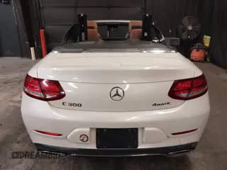 2018 Mercedes-Benz C 300 with VIN WDDWK4KB6JF646464, listed as a IAAI auction lot 42150269 with 40,618 mi miles and . Bid and sale history available at DreamBid. Image 16.
