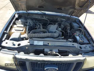 2005 Ford Ranger XL with VIN 1FTYR14U25PA85501, listed as a IAAI auction lot 42064428 with 114,906 mi miles. Bid and sale history available at carsss.com. Image 10.