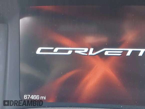 2016 Chevrolet Corvette Z51 3LT z VIN 1G1YM2D76G5116786, wystawiony jako IAAI lot #41815554 z przebiegiem 67 466 mil mil oraz . Historia ofert i sprzedaży dostępna na DreamBid. Obrazek 15.