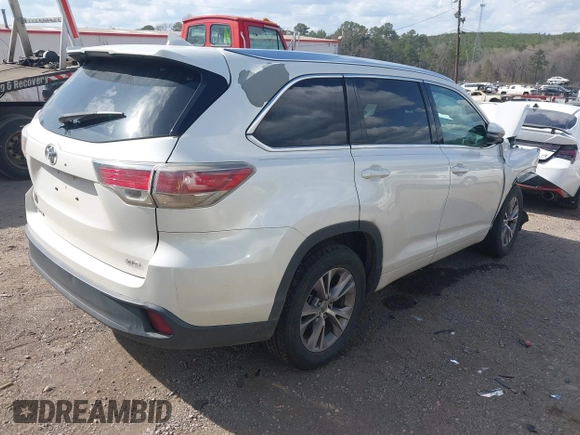 2014 Toyota Highlander XLE z VIN 5TDKKRFH7ES028046, wystawiony jako IAAI lot #41792653 z przebiegiem Nie podano mil oraz . Historia ofert i sprzedaży dostępna na DreamBid. Obrazek 4.