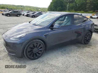 2022 Tesla Model Y Performance z VIN 7SAYGDEF5NF453593, wystawiony jako Copart lot #55419185 z przebiegiem 32 166 mil mil oraz Szkoda całkowita • Salvage title. Historia ofert i sprzedaży dostępna na DreamBid. Obrazek 1.