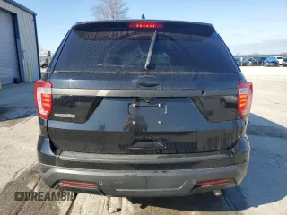2018 Ford Police Interceptor Utility z VIN 1FM5K8AR0JGC17208, wystawiony jako Copart lot #45866014 z przebiegiem 108 814 mil mil oraz Szkody całkowita. Historia ofert i sprzedaży dostępna na DreamBid. Obrazek 6.