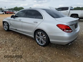 2016 Mercedes-Benz C 300 z VIN 55SWF4JB3GU176843, wystawiony jako Copart lot #57259905 z przebiegiem 87 361 mil mil oraz Szkoda całkowita • Salvage title. Historia ofert i sprzedaży dostępna na DreamBid. Obrazek 2.