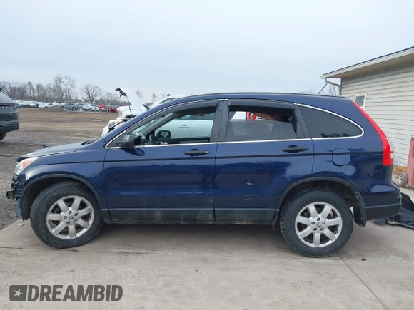 2011 Honda CR-V SE with VIN 5J6RE4H40BL104216, listed as a IAAI auction lot 41689368 with 141,129 mi miles. Bid and sale history available at carsss.com. Image 15.