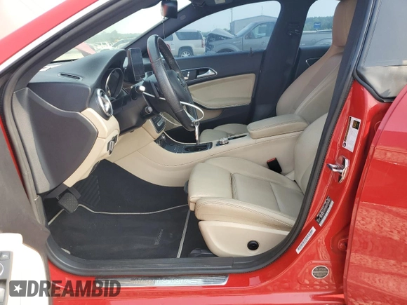 2019 Mercedes-Benz CLA 250 с VIN WDDSJ4EBXKN725396, выставлен на аукционе Copart как лот 60198955 с пробегом 54 822 миль миль и Списание • Salvage title. История ставок и продаж доступна на DreamBid. Изображение 7.