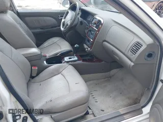 2003 Hyundai Sonata GLS с VIN KMHWF35HX3A884760, выставлен на аукционе IAAI как лот 42564099 с пробегом 93 876 миль миль и . История ставок и продаж доступна на DreamBid. Изображение 5.