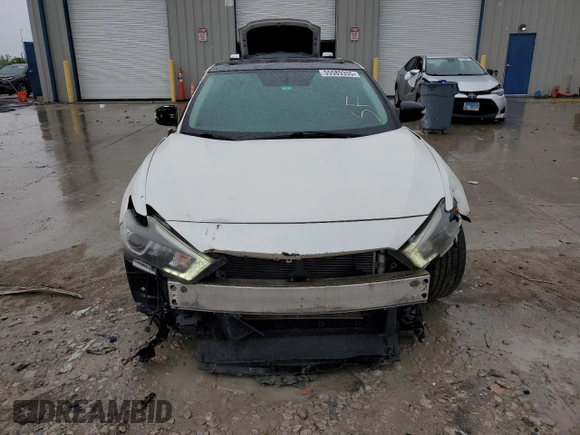 2017 Nissan Maxima Platinum with VIN 1N4AA6AP3HC392701, listed as a Copart auction lot 55589355 with 121,458 mi miles and Salvage title. Bid and sale history available at DreamBid. Image 5.