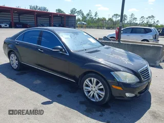 2009 Mercedes-Benz S-Class 5.5L V8 with VIN WDDNG86X19A249859, listed as a IAAI auction lot 42128781 with 136,156 mi miles. Bid and sale history available at carsss.com. Image 1.